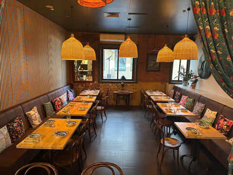 APACHE Restaurant, Tory St, Wellington