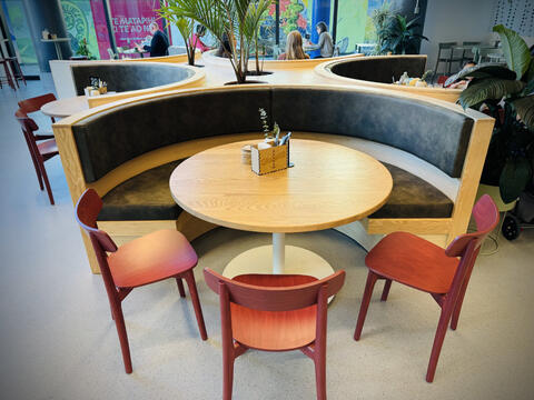 Te Matapihi inbuilt seating - cafeteria